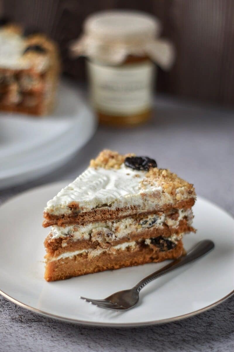 cookies and cream honey bun