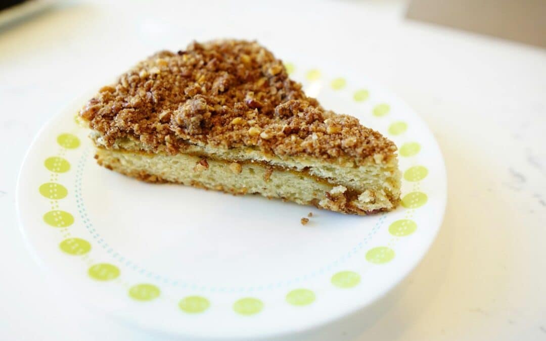 Dessert Lovers Agree: Honey Bun Cake Is a Must-Try