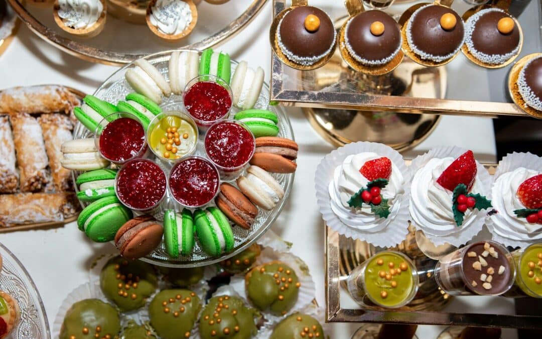 Dessert Bar Ideas Featuring Honey Bun Cake for Any Event