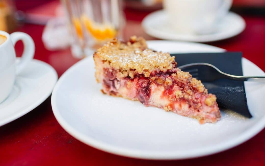 Dessert Food Everyone Loves: Why Honey Bun Cake Always Wins